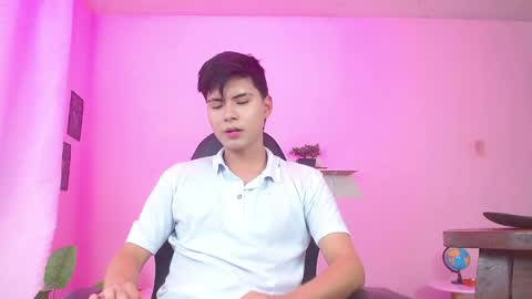 Snapshot of jay_cum18 chatting on 05-23-26, 02:54 Jay online show from 05-23-26, 02:54
