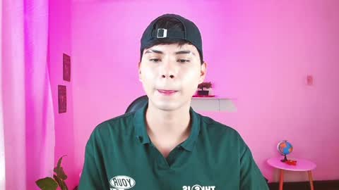 Snapshot of jay_cum18 chatting on 06-01-26, 01:24 Jay online show from 06-01-26, 01:24
