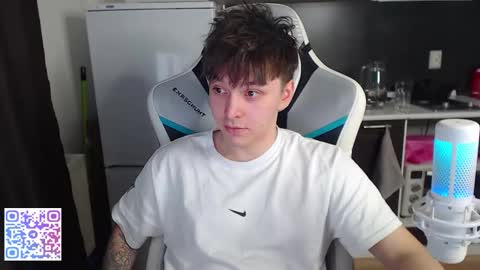 Jayce online show from 02-17-26, 02:24