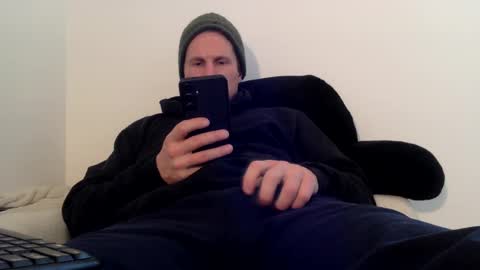 Snapshot of jaycup1989 chatting on 03-07-25, 07:49 jaycup1989 online show from 03-07-25, 07:49