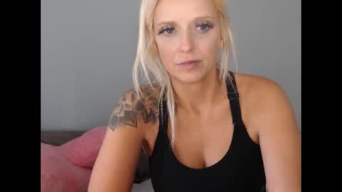 Blondie Queen Jayden online show from 04-18-26, 04:55