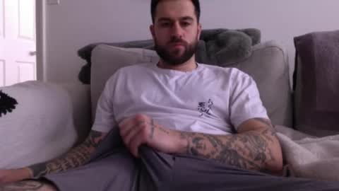 Snapshot of jayg333 chatting on 03-06-26, 02:13 jayg333 online show from 03-06-26, 02:13