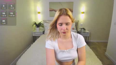 Molly online show from 11-24-25, 02:39