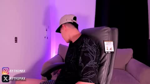 jaythomax online show from 10-01-25, 02:06