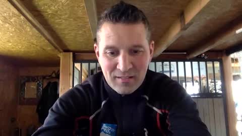 Snapshot of jayvanbergen chatting on 03-08-25, 09:17 Jay van Bergen online show from 03-08-25, 09:17