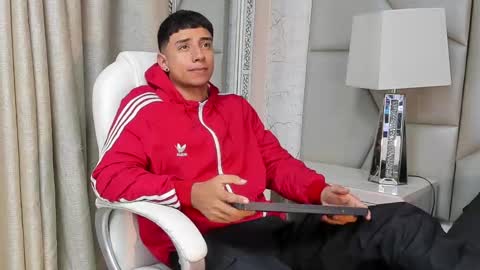 jaze_bradley online show from 03-01-25, 11:17