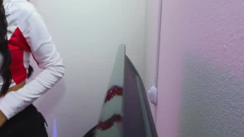 Jazmin  online show from 01-23-25, 07:40