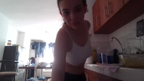 Snapshot of jazminojeda chatting on 05-16-26, 01:21 jazminojeda online show from 05-16-26, 01:21