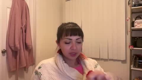 jazzy_lux online show from 05-19-26, 05:25