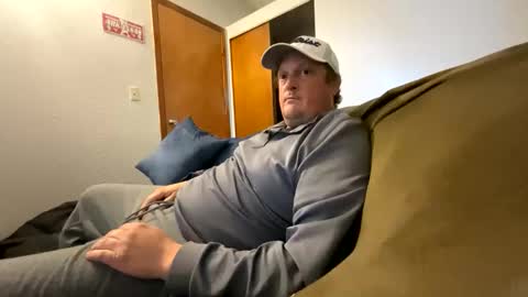 Snapshot of jbboy82 chatting on 11-10-25, 04:06 jbboy82 online show from 11-10-25, 04:06