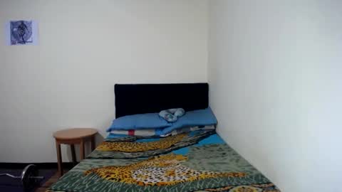 Snapshot of jboy_s chatting on 12-10-24, 02:17 jboy_s online show from 12-10-24, 02:17