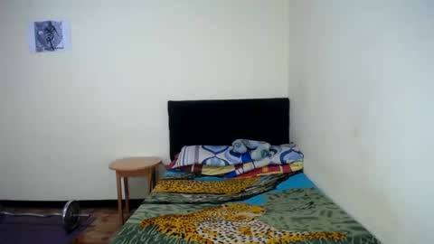 Snapshot of jboy_s chatting on 03-10-25, 11:38 jboy_s online show from 03-10-25, 11:38