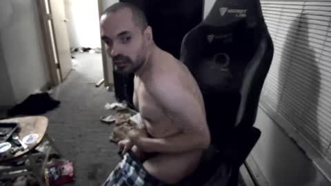 Snapshot of jburns87 chatting on 01-10-26, 01:46 jburns87 online show from 01-10-26, 01:46