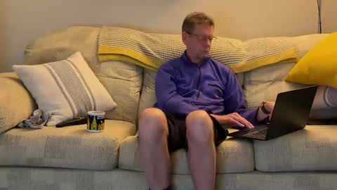 Snapshot of jcar57 chatting on 12-11-24, 05:04 Jon online show from 12-11-24, 05:04