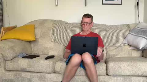 Snapshot of jcar57 chatting on 02-22-25, 11:46 Jon online show from 02-22-25, 11:46