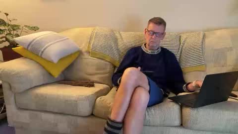 Snapshot of jcar57 chatting on 11-29-25, 03:59 Jon online show from 11-29-25, 03:59