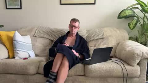 Snapshot of jcar57 chatting on 12-05-25, 10:57 Jon online show from 12-05-25, 10:57