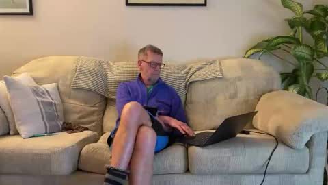 Snapshot of jcar57 chatting on 01-11-26, 04:45 Jon online show from 01-11-26, 04:45