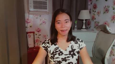 Snapshot of jclbabes chatting on 07-28-26, 02:51 vivian online show from 07-28-26, 02:51