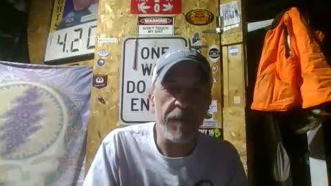 Snapshot of jdgiddy69 chatting on 04-26-26, 03:04 jdgiddy69 online show from 04-26-26, 03:04