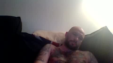 Snapshot of jdhduk chatting on 05-15-26, 01:56 JHD online show from 05-15-26, 01:56