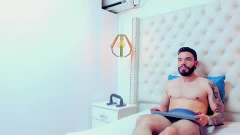 JEAN online show from 04-18-26, 10:10