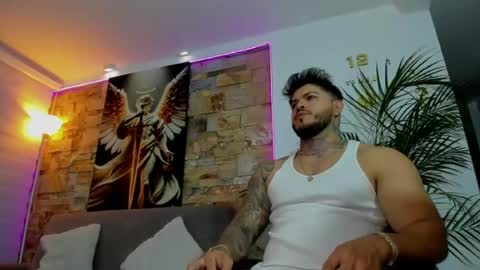 Jean  axelcrow       Modelo Independiente online show from 07-03-26, 04:41
