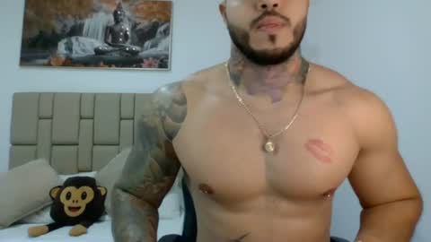 Jean  axelcrow       Modelo Independiente online show from 07-24-26, 05:38