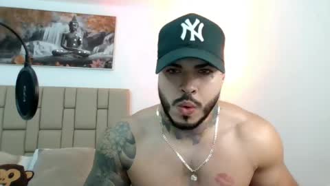Jean  axelcrow       Modelo Independiente online show from 07-29-26, 06:44