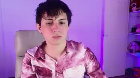 Jean online show from 06-18-26, 10:52