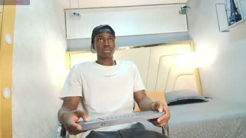 Snapshot of jeandante_ chatting on 08-03-26, 07:39 Jeandante online show from 08-03-26, 07:39