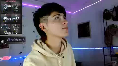 Jean online show from 09-20-25, 03:51