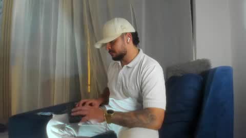 Jean alex  online show from 06-20-26, 01:09