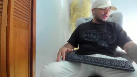 Jean alex  online show from 06-26-26, 02:05
