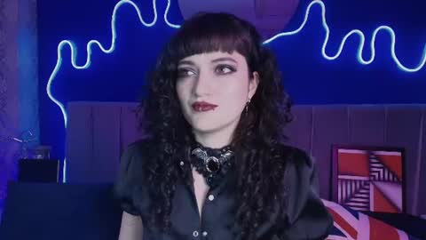 Jean online show from 07-22-26, 07:49