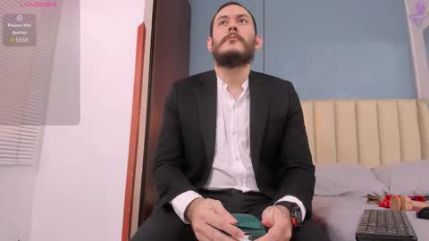 Jeanpiere online show from 12-14-25, 07:18