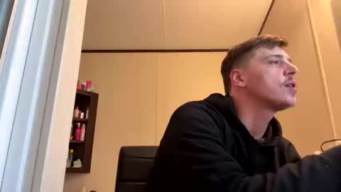 Snapshot of jedibrad11 chatting on 11-05-25, 02:39 JediBrad online show from 11-05-25, 02:39