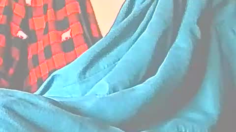 Snapshot of jedishy925585 chatting on 12-21-25, 03:13 jedishy925585 online show from 12-21-25, 03:13