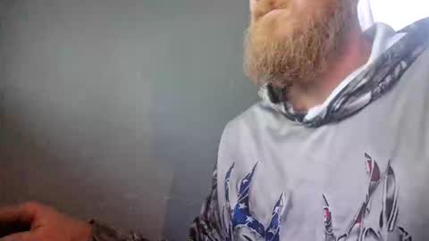 Snapshot of jeepcod87 chatting on 05-09-26, 10:53 jeepcod87 online show from 05-09-26, 10:53