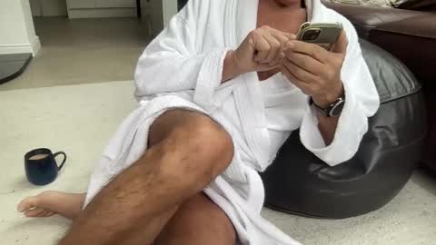 Snapshot of jeeves200 chatting on 11-24-25, 11:21 Sensual Jeeves online show from 11-24-25, 11:21