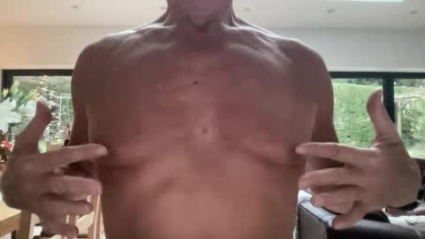 Snapshot of jeeves200 chatting on 11-29-25, 03:26 Sensual Jeeves online show from 11-29-25, 03:26