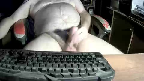 Snapshot of jeff_40962 chatting on 12-16-25, 02:05 Jeffrey Sinclair online show from 12-16-25, 02:05