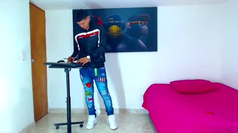 Snapshot of jeffer21_hot chatting on 01-12-25, 06:39 jeffer21_hot online show from 01-12-25, 06:39