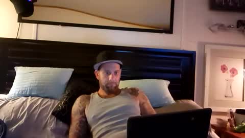 Doingitright online show from 11-28-25, 02:03