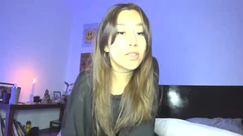 Snapshot of jeinsssgreys chatting on 01-11-25, 01:06 Greys online show from 01-11-25, 01:06