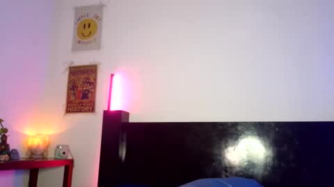 Snapshot of jeinsssgreys chatting on 06-03-26, 02:36 Greys online show from 06-03-26, 02:36