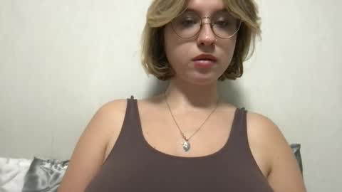 Inna  online show from 09-26-25, 03:38