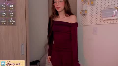 Jelly  online show from 02-03-25, 07:42