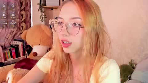 Jelly  online show from 09-23-25, 08:01