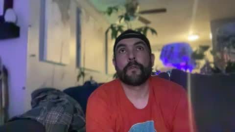 Guy Jones online show from 12-17-25, 07:47